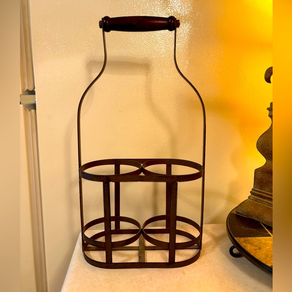 Vintage-Style Brown Metal Bottle Carrier